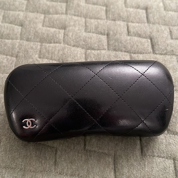 Chanel Aviators + Box - Picture 2 of 16